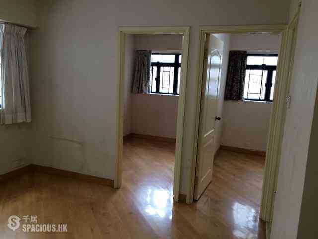 North Point - Chaton House 05