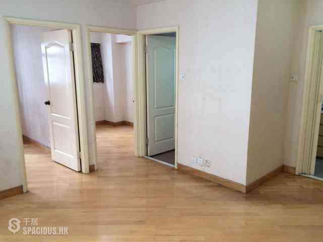 North Point - Chaton House 09