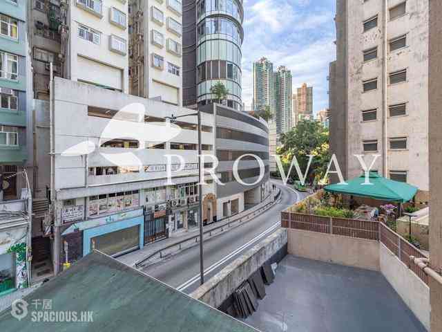 Soho - Caravan Court 02