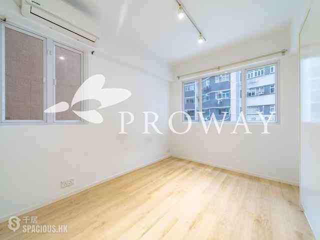 Soho - Caravan Court 05