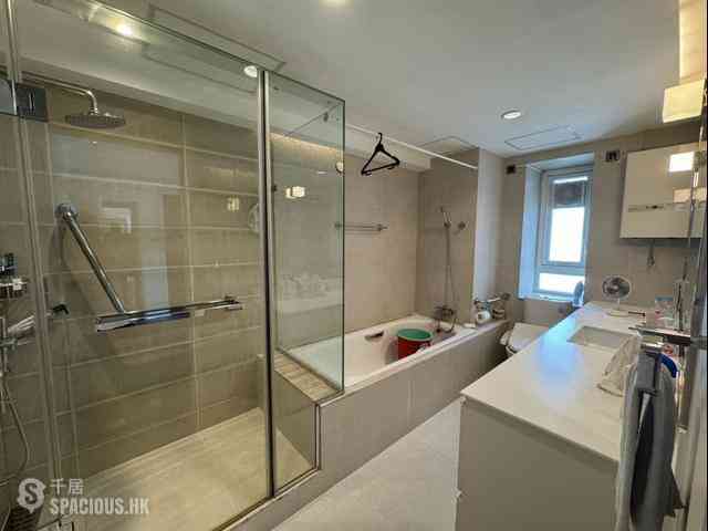 Mid Levels Central - Pine Court 11
