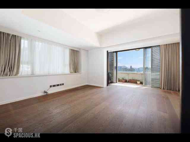 Mid Levels Central - Pine Court 07