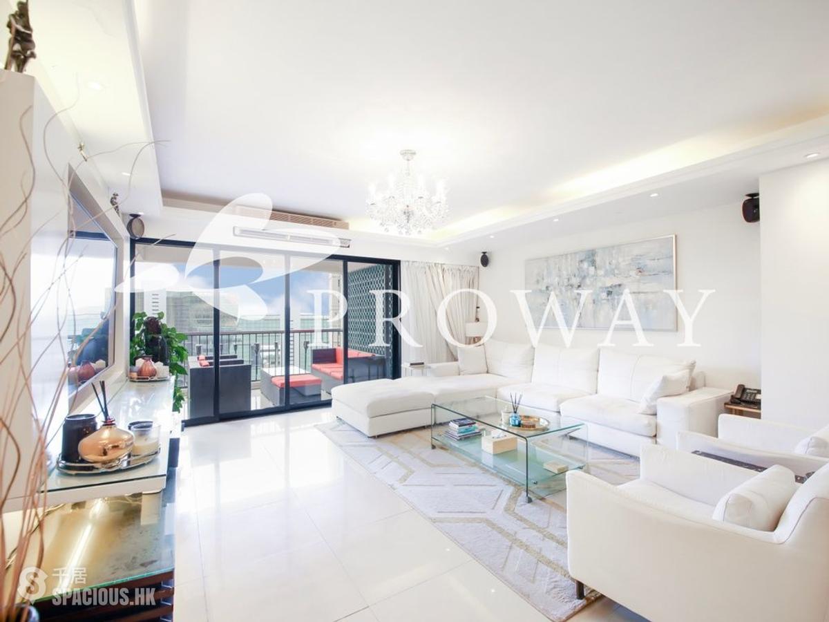 Pok Fu Lam - Baguio Villa 01