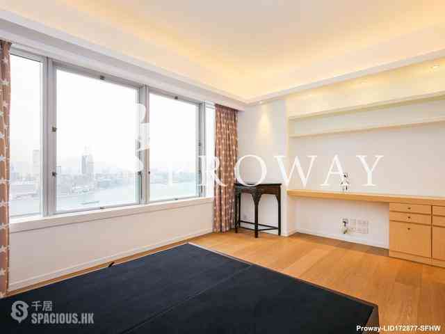 Wan Chai - Convention Plaza Apartments 10