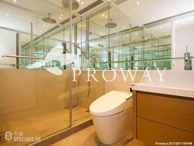 Wan Chai - Convention Plaza Apartments 12