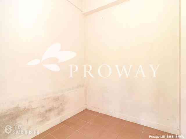 Pok Fu Lam - Baguio Villa Block 40 11