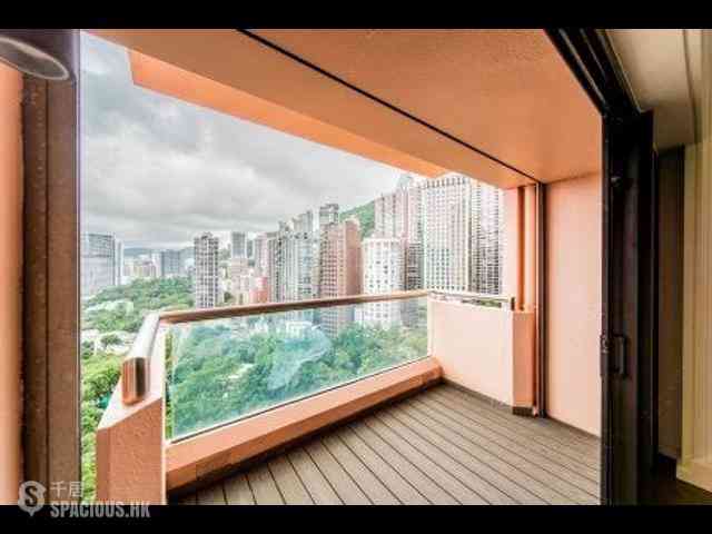 Central - The Albany 02