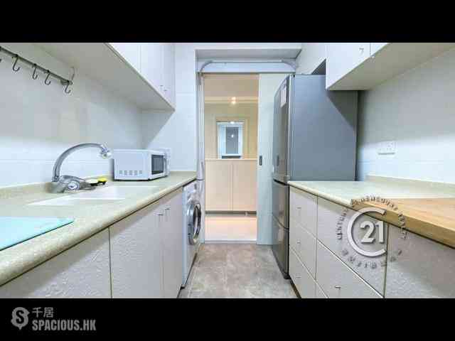Discovery Bay - Discovery Bay Phase 5 Greenvale Village Greenburg Court (Block 2) 2 07