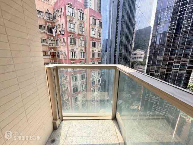 Wan Chai - The Avenue 12