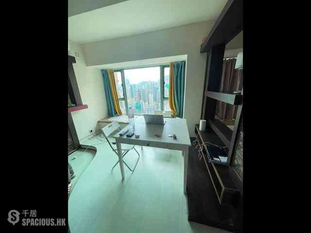Sheung Wan - Queen's Terrace 16