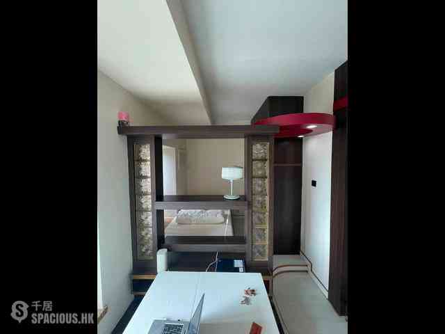Sheung Wan - Queen's Terrace 17