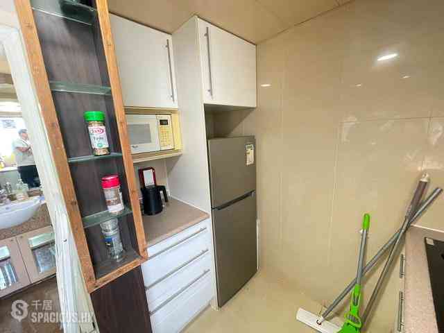 Sheung Wan - Queen's Terrace 25