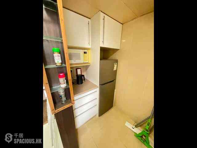 Sheung Wan - Queen's Terrace 26
