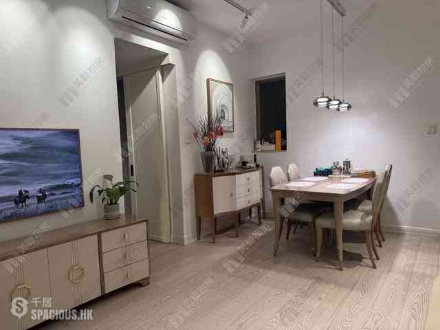 Sai Ying Pun - Island Crest Block 2 03