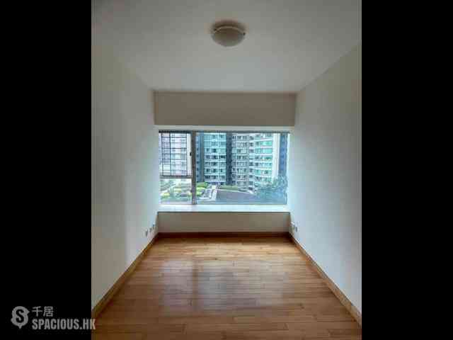 West Kowloon - The Waterfront Phase 1 Block 1 04