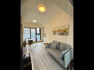 Sai Ying Pun - The Queens 02