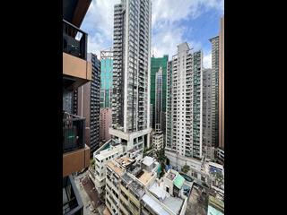 Sai Ying Pun - The Queens 04