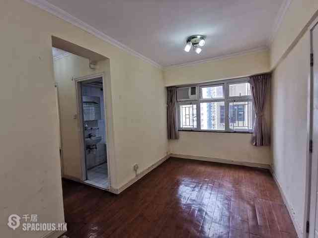 Wan Chai - Silvervale Mansion 01