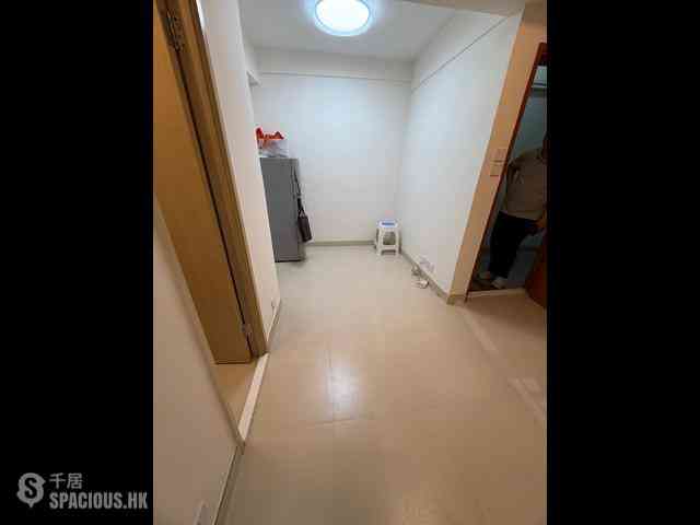 Wan Chai - Man Hee Mansion 08