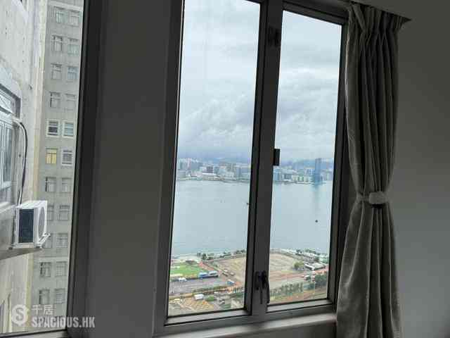 Wan Chai - Causeway Centre Block C 07