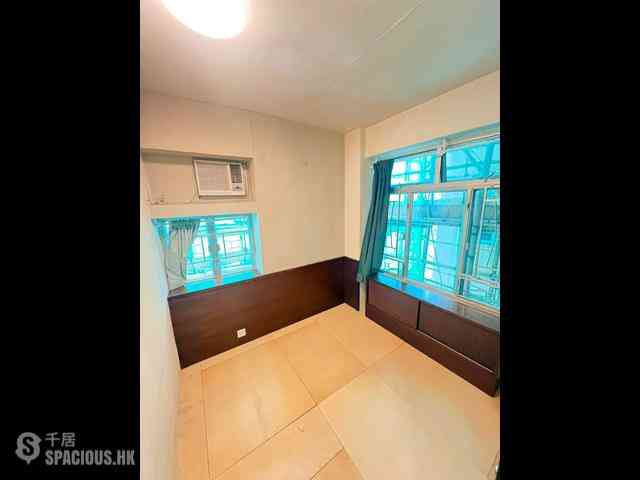 Causeway Bay - Lok Sing Centre Block A 03