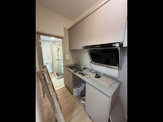 Shau Kei Wan - Hung Lee Building 03