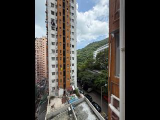 Shau Kei Wan - Hung Lee Building 07