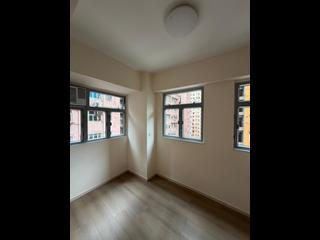Shau Kei Wan - Hung Lee Building 08