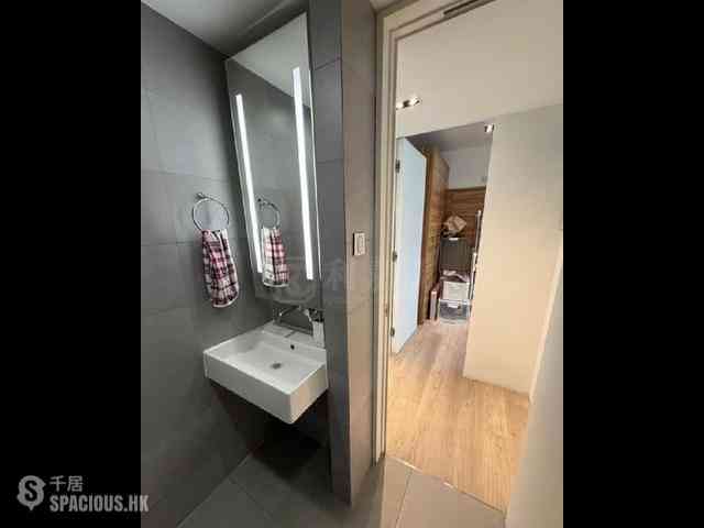 West Kowloon - Sorrento Phase 1 Block 5 07
