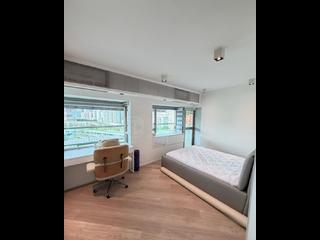 West Kowloon - Sorrento Phase 1 Block 5 09
