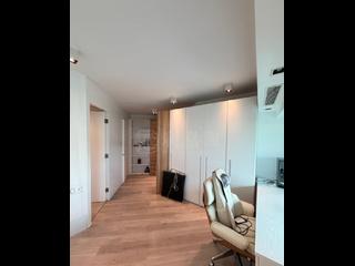 West Kowloon - Sorrento Phase 1 Block 5 10
