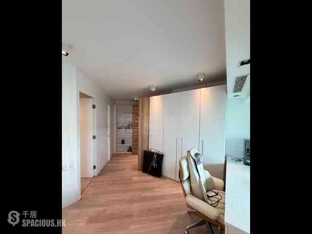 West Kowloon - Sorrento Phase 1 Block 5 10