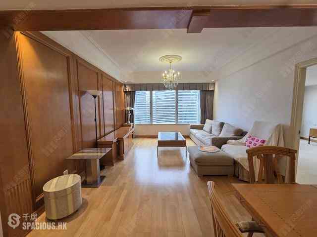 Wan Chai - Convention Plaza Apartments 01