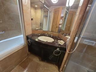 Wan Chai - Convention Plaza Apartments 13