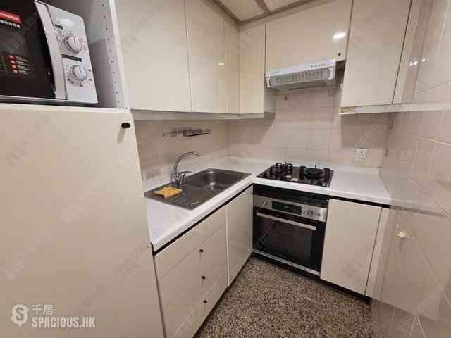Wan Chai - Convention Plaza Apartments 15