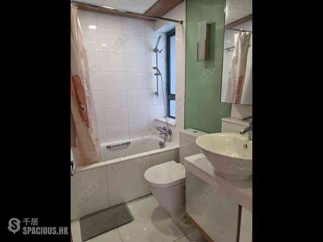 Tai Kok Tsui - The Long Beach Tower 6 07