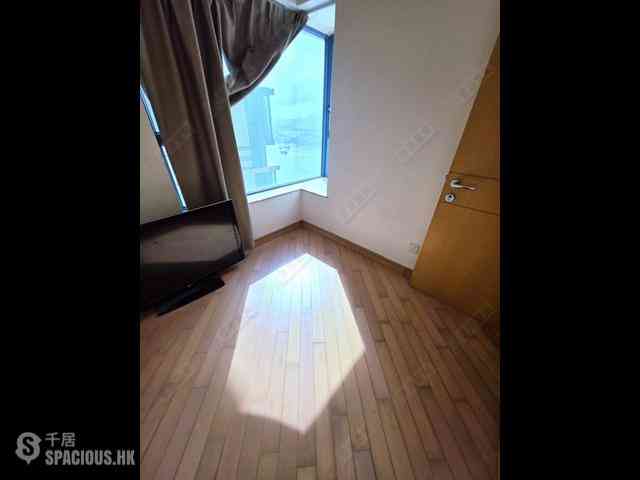 Tai Kok Tsui - The Long Beach Tower 6 09