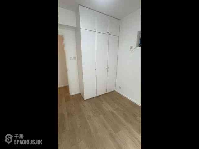 Mid Levels Central - The Grand Panorama Block 3 02