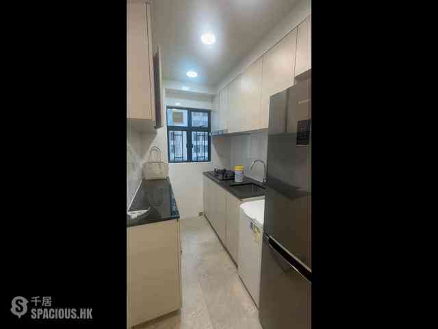 Mid Levels Central - The Grand Panorama Block 3 06