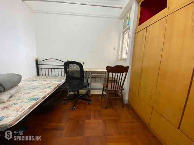Sai Ying Pun - Kwan Yick Building 03