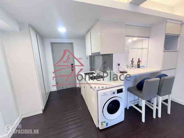 Soho - 68-70A, Hollywood Road 04