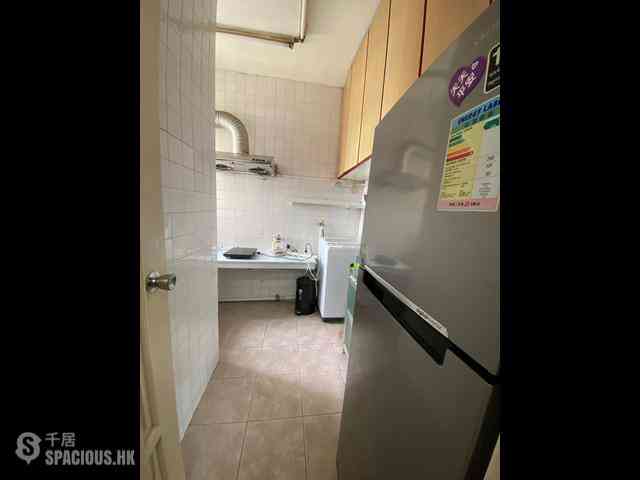 Sai Ying Pun - Kwan Yick Building 07