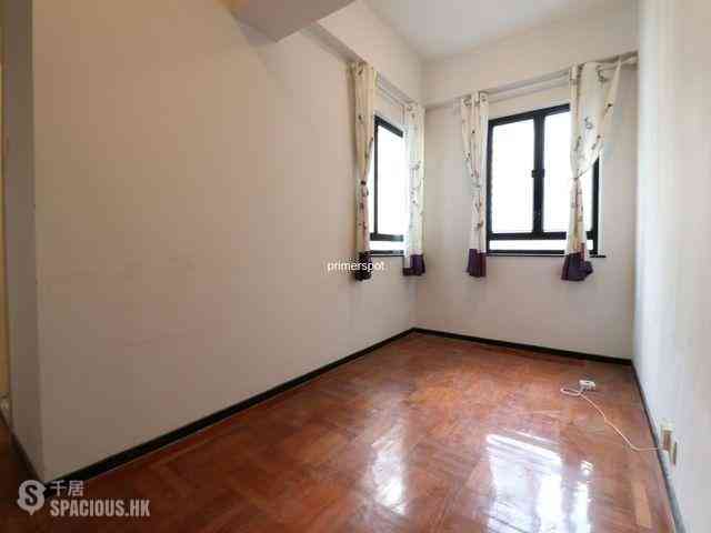 Wan Chai - Kwong Sang Hong Building 01