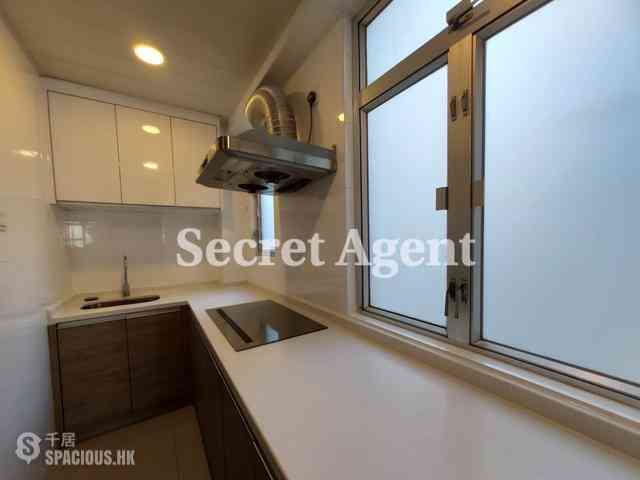 Sai Ying Pun - 104, First Street 06