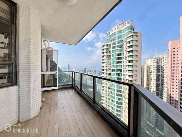 Mid Levels Central - Tregunter Block 2 03