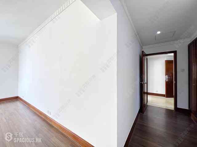 Mid Levels Central - Tregunter Block 2 08