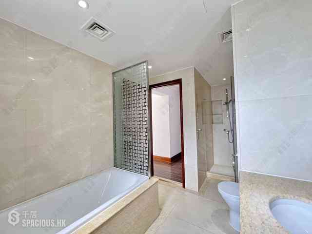Mid Levels Central - Tregunter Block 2 13