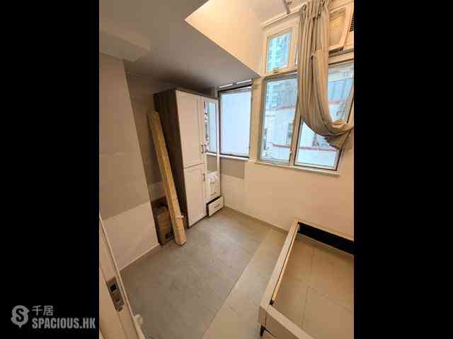 Causeway Bay - Lei Shun Court 01