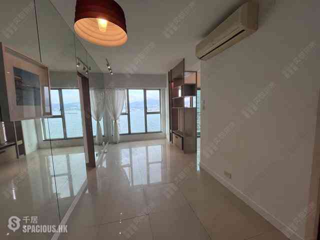 Kennedy Town - The Merton Tower 3 01