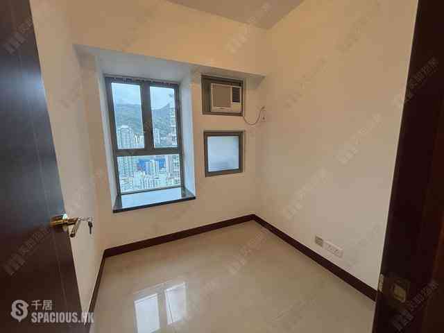 Kennedy Town - The Merton Tower 1 06